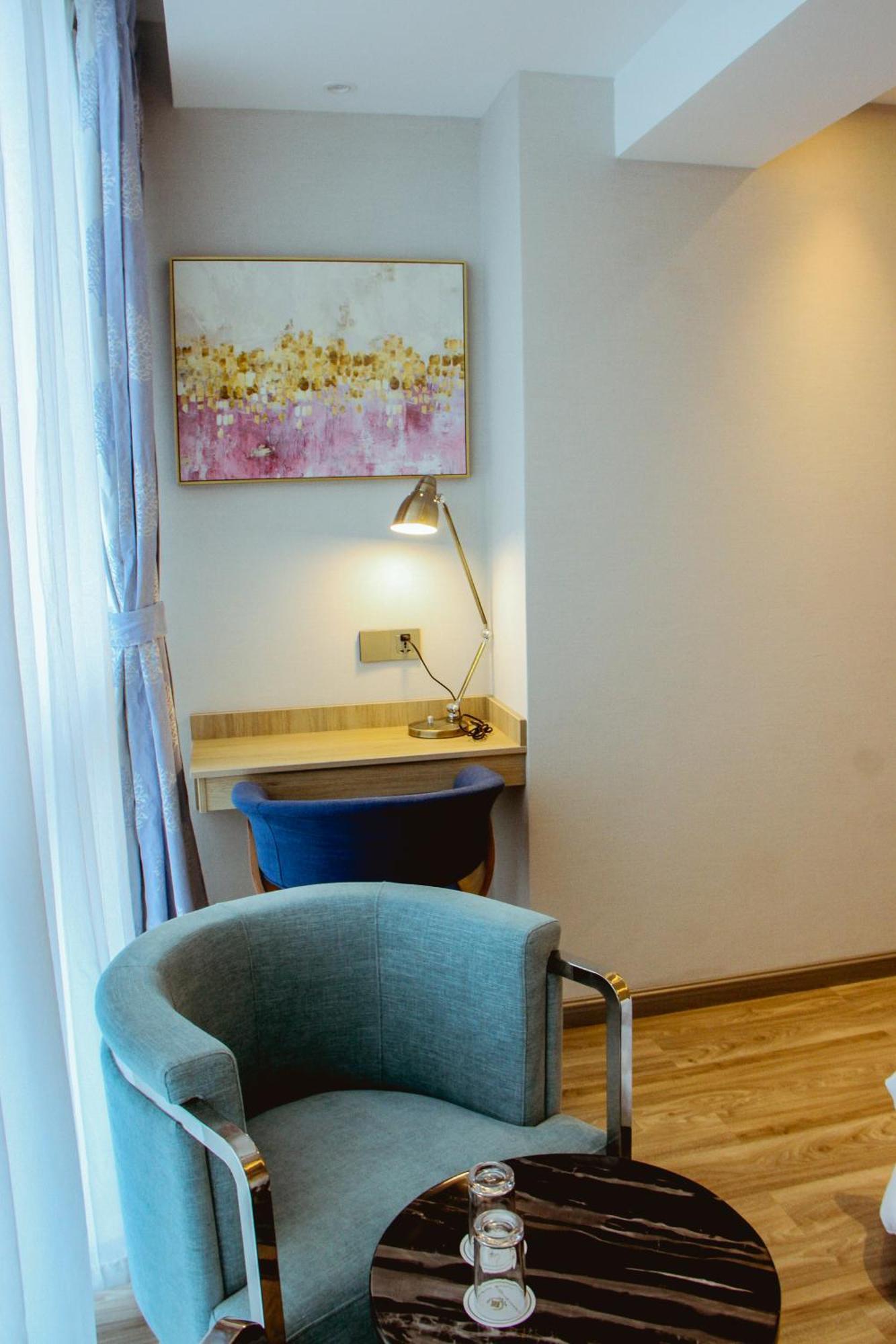 Gold Source Hotel